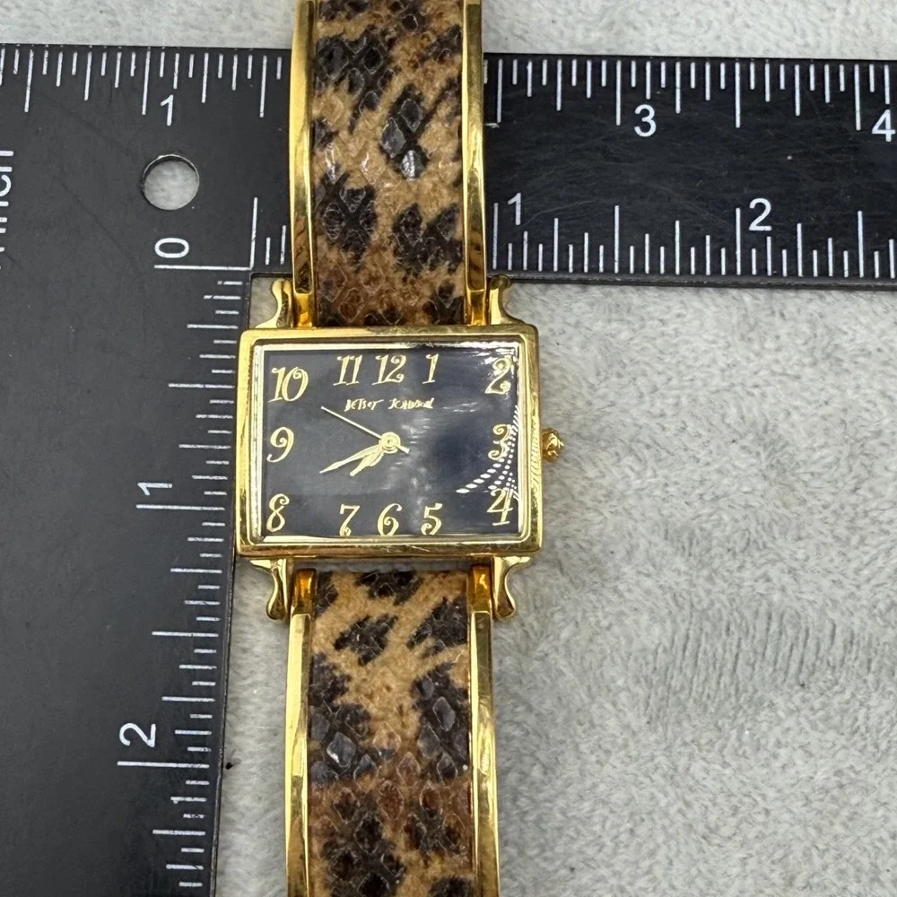 Vintage Betsey Johnson Watch Animal Print‎ NEEDS BATTERY 6